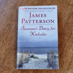 🌟3/$40 SALE!🌟 James Patterson's Suzanne's Diary for Nicholas Paperback Book